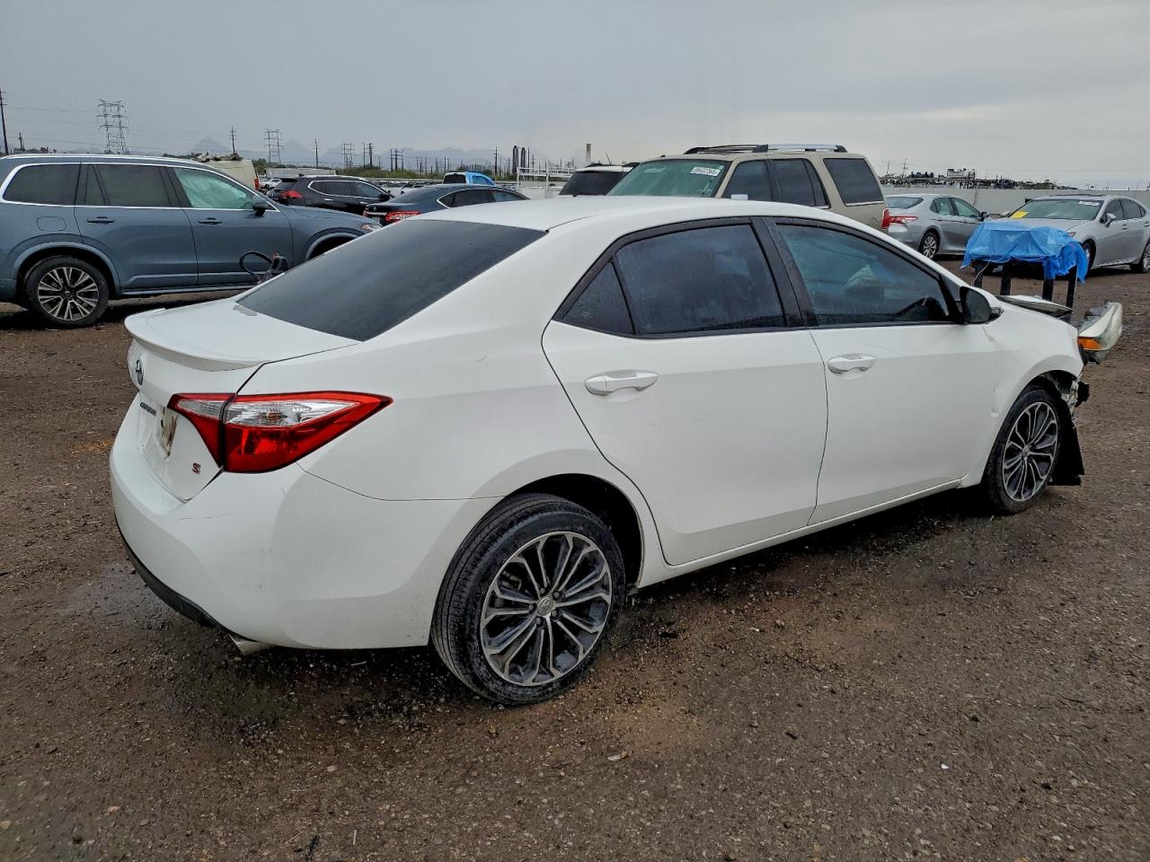 Toyota Corolla L Image 6