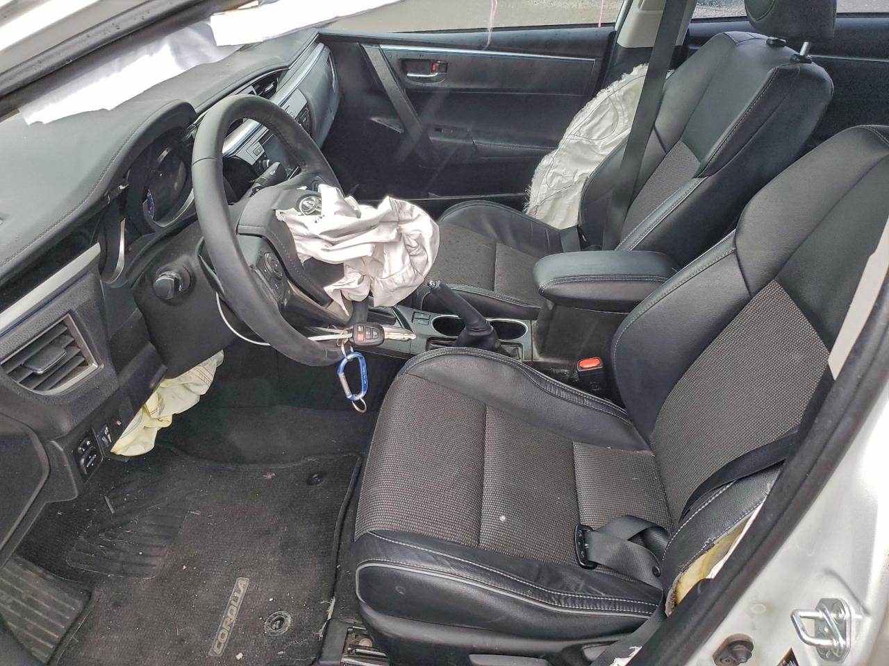 Toyota Corolla L Image 9