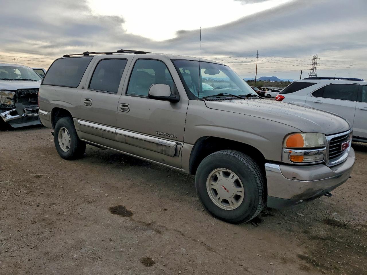 GMC Yukon K1500 Image 3