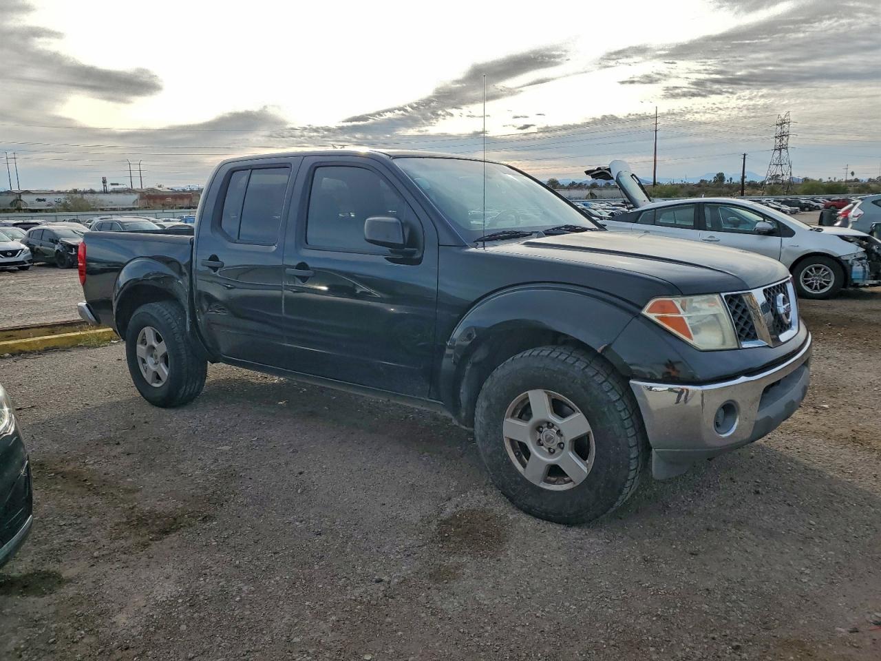 Nissan Frontier Crew Cab Le Image 8