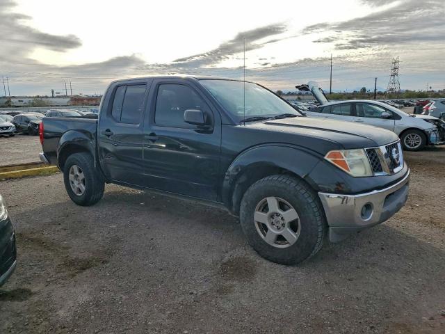 Nissan Frontier Crew Cab Le Image 8