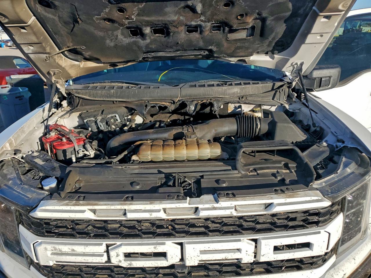 Ford F-150 Raptor Image 9