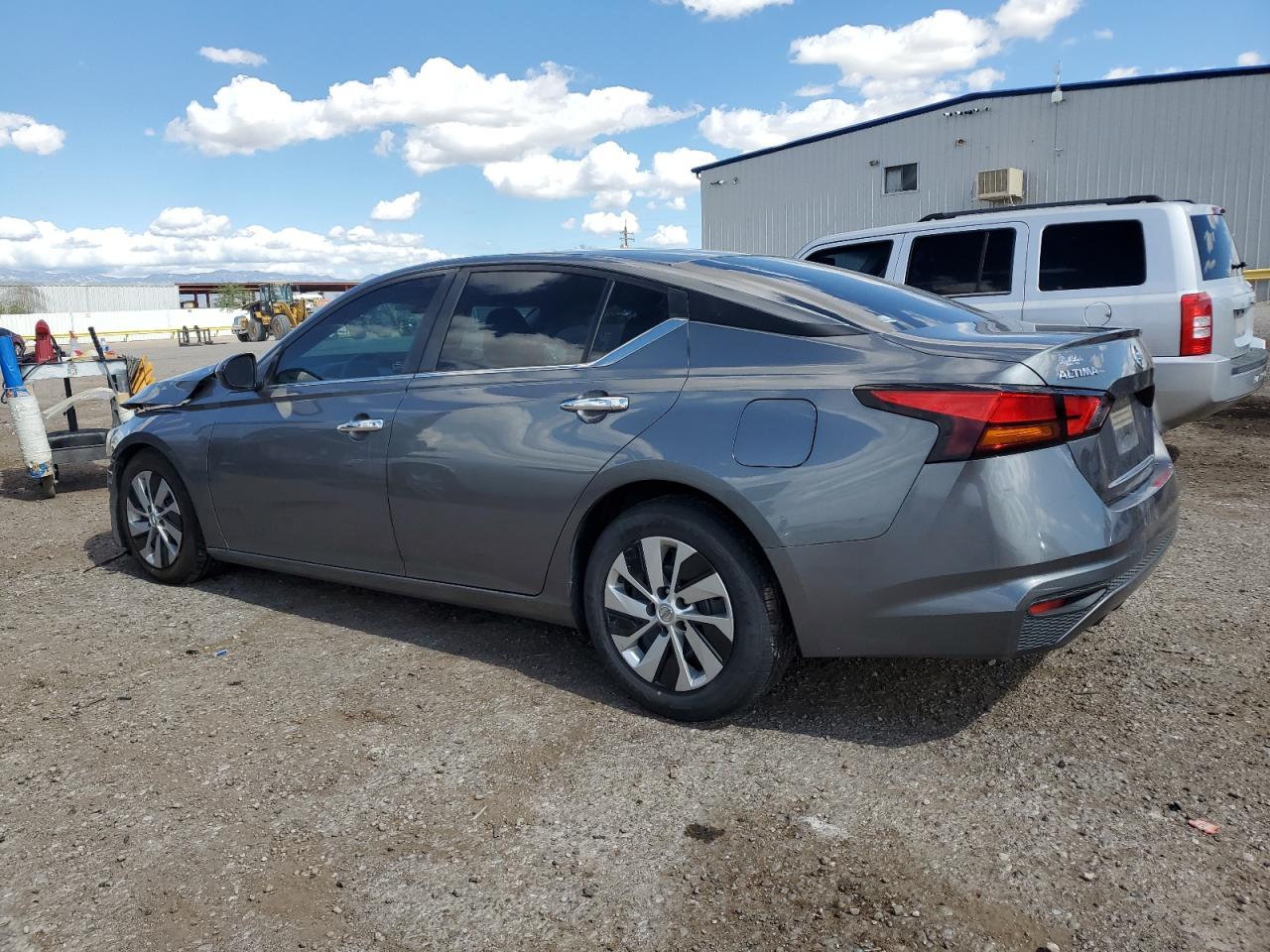 Nissan Altima S Image 2