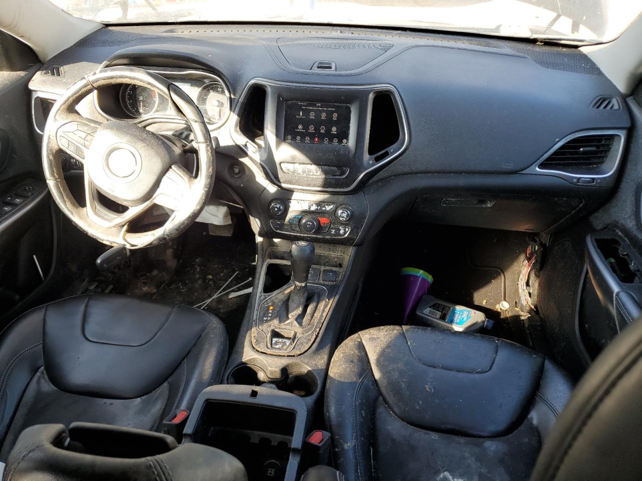 Jeep Grand Cherokee Latitude Plus Image 2