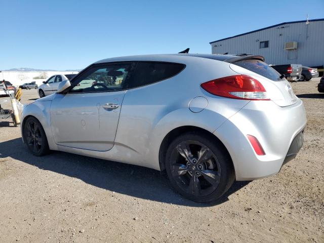 Hyundai VELOSTER Image 3