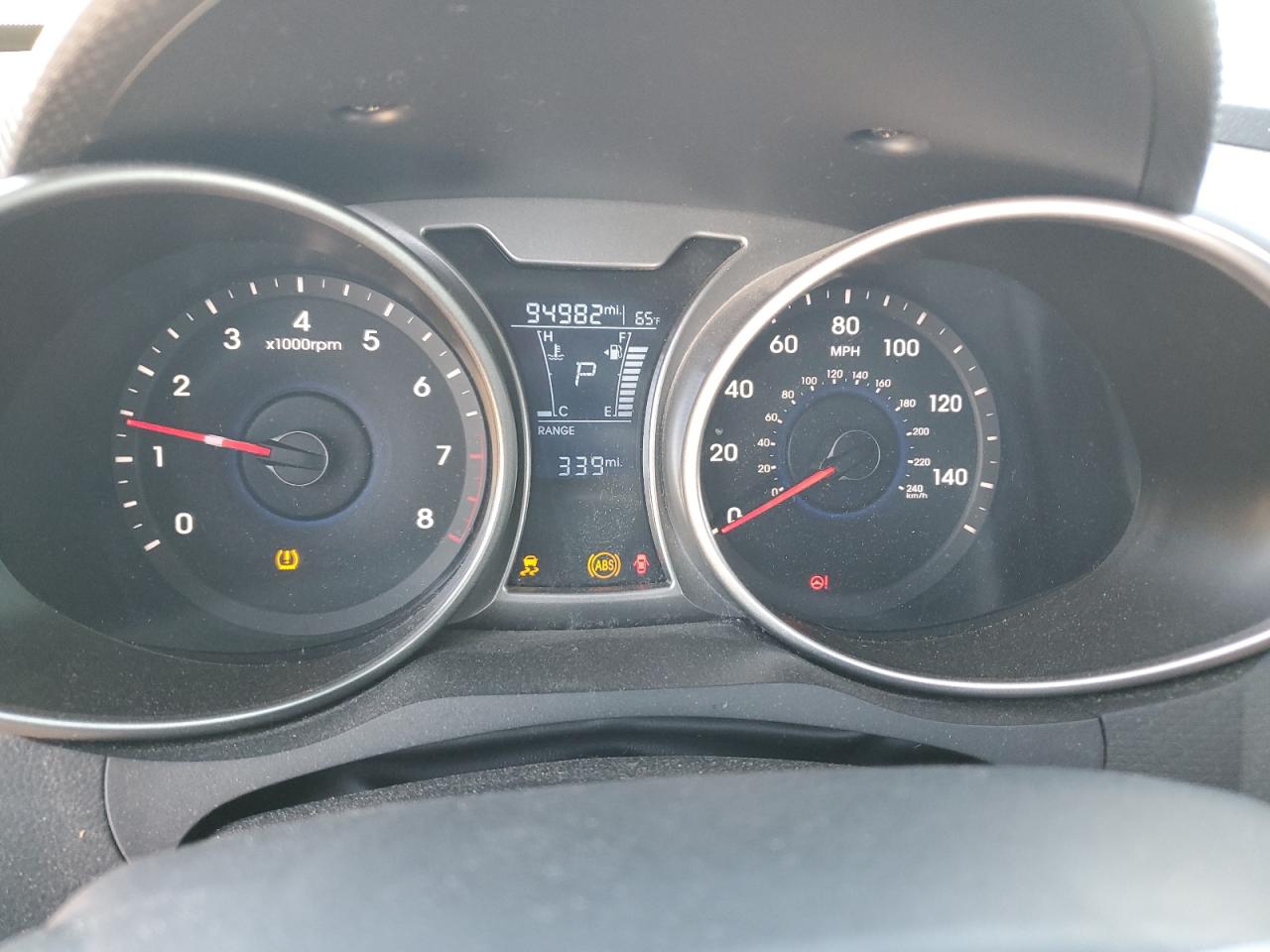 Hyundai VELOSTER Image 7