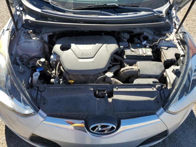 Hyundai VELOSTER Image 2