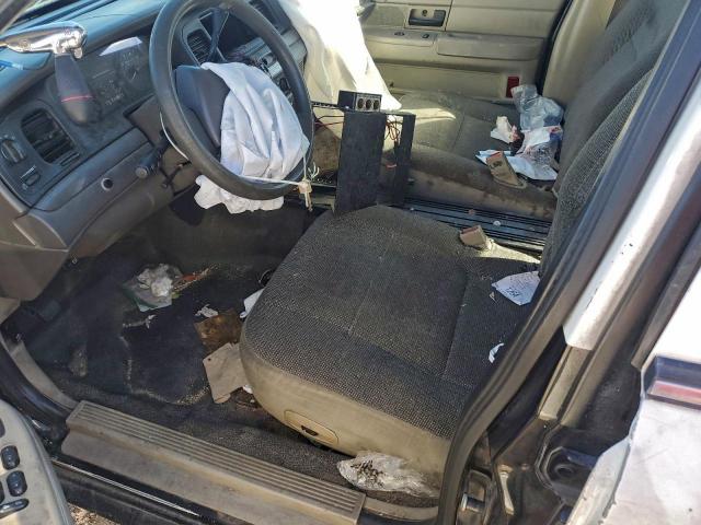 Ford Crown Vic Police Interceptor Image 4