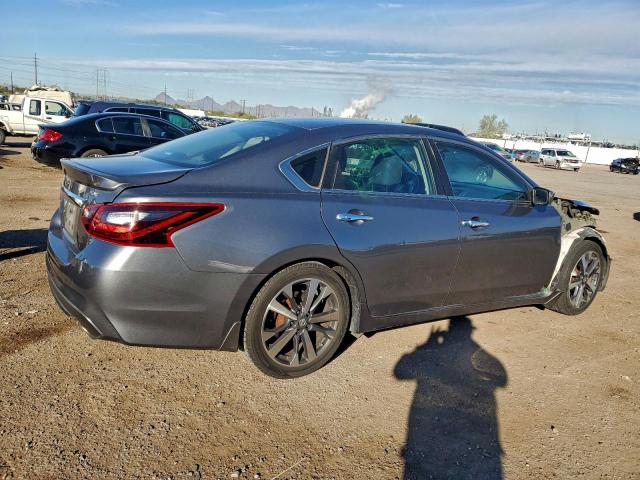 Nissan Altima 2.5 Image 6