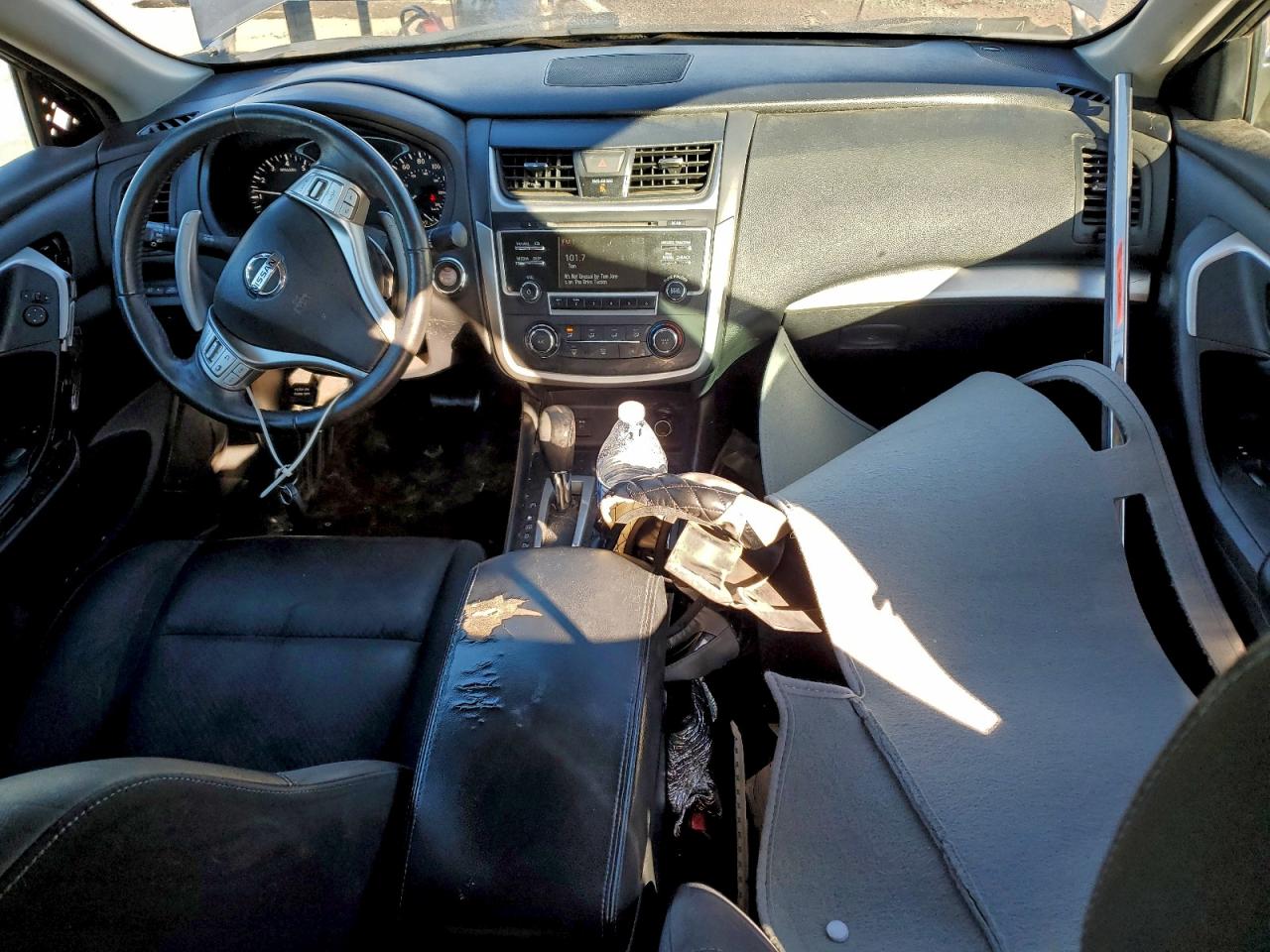 Nissan Altima 2.5 Image 3