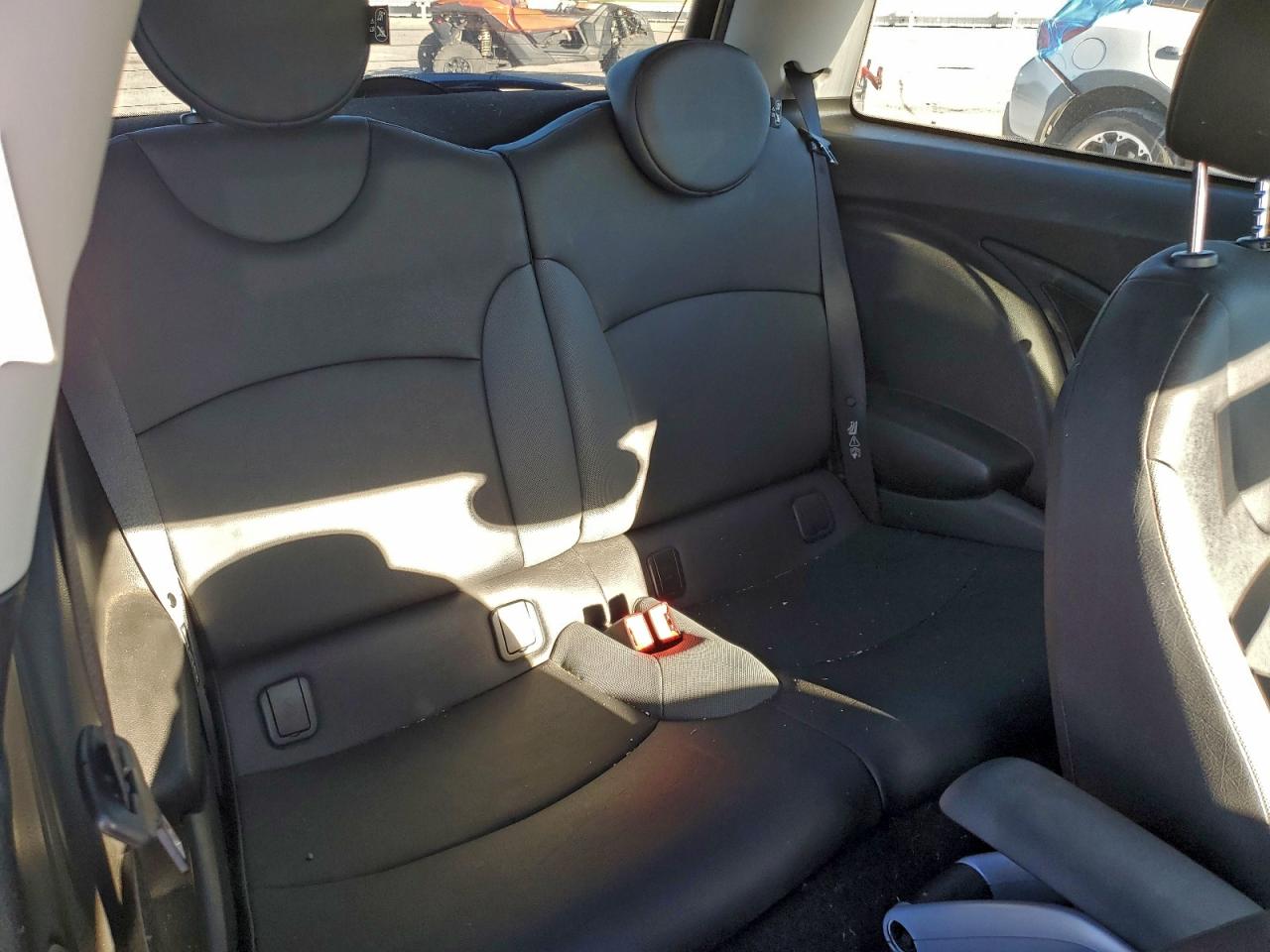 MINI Cooper Image 12