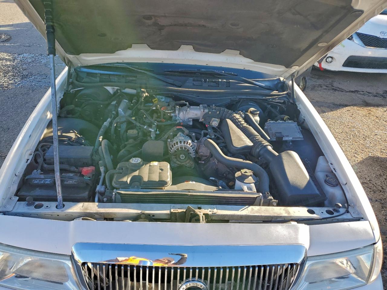 Mercury Grmarquis Gs Image 2