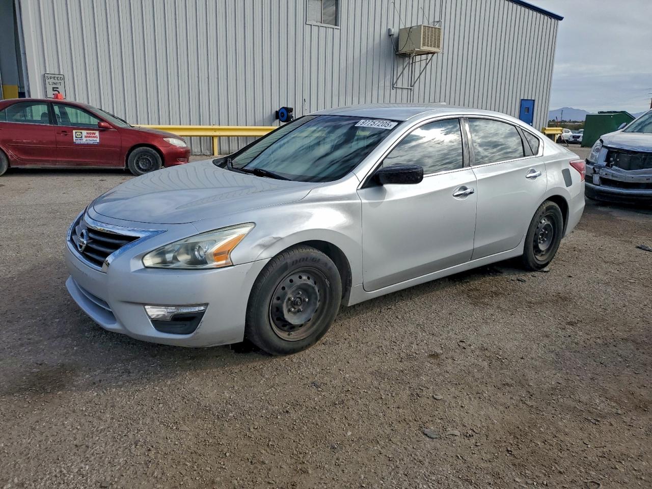 Nissan Altima 2.5 Image 1