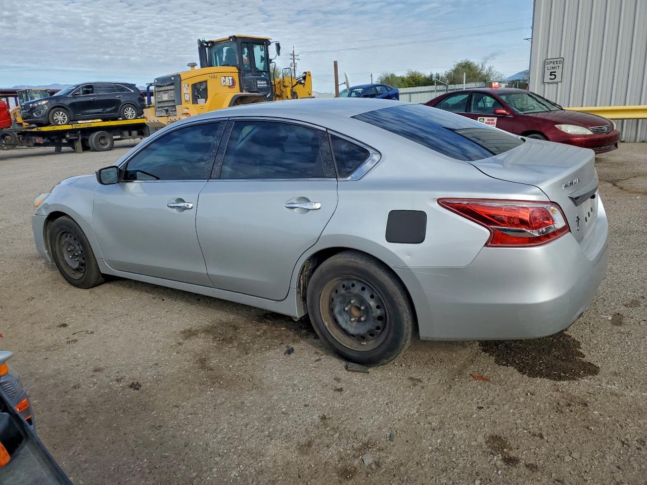 Nissan Altima 2.5 Image 6