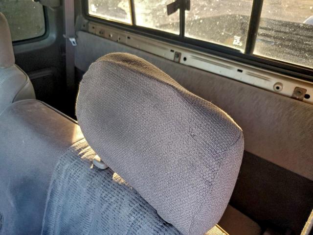 Toyota Tacoma Xtracab Image 11