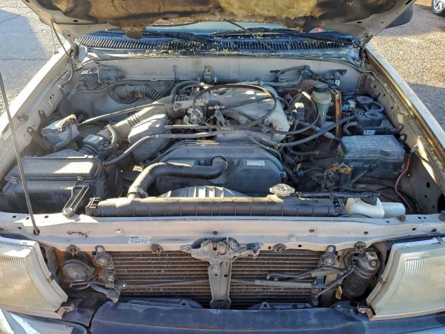 Toyota Tacoma Xtracab Image 12