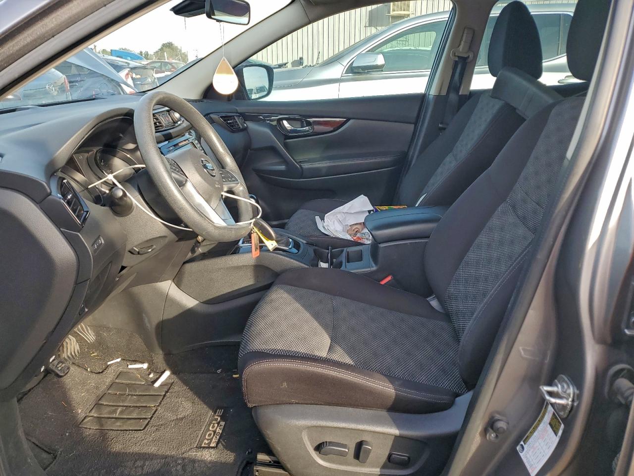 Nissan Rogue S Image 11