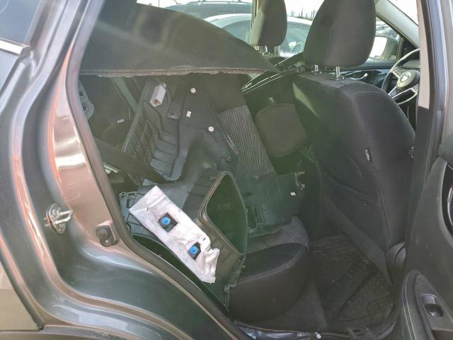 Nissan Rogue S Image 2