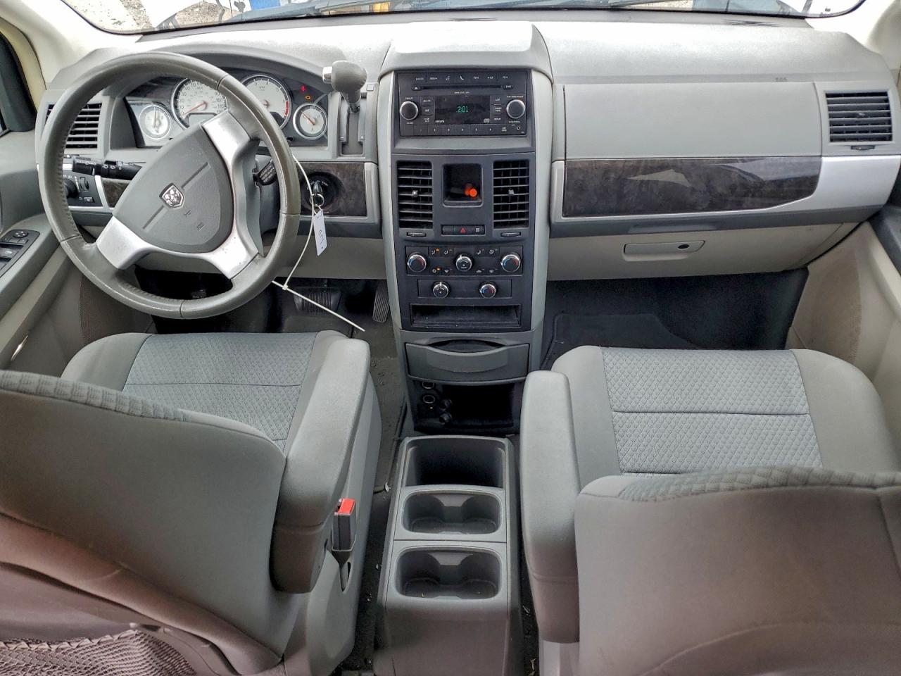 Dodge Caravan Sxt Image 11