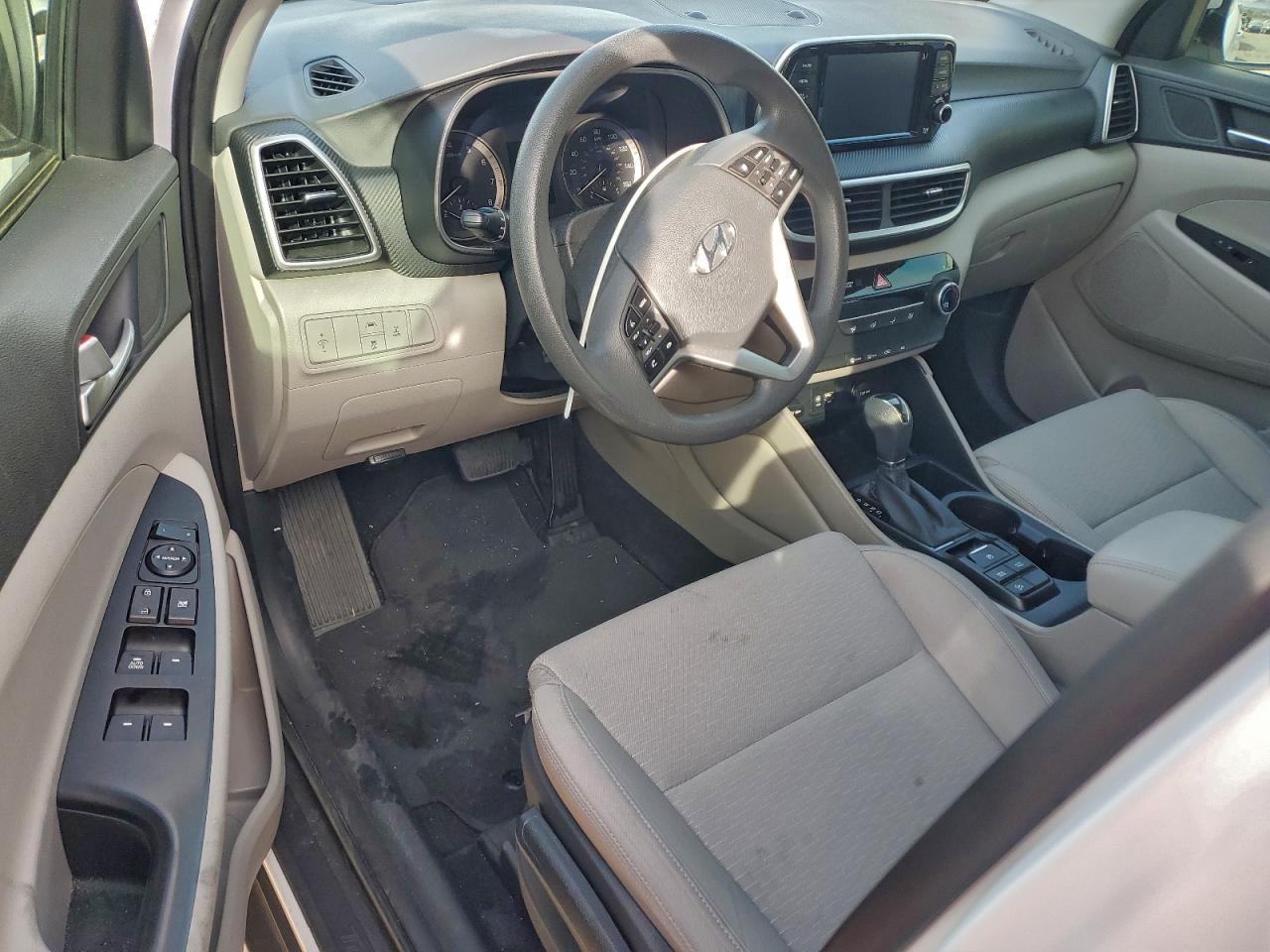 Hyundai TUCSON Se Image 6