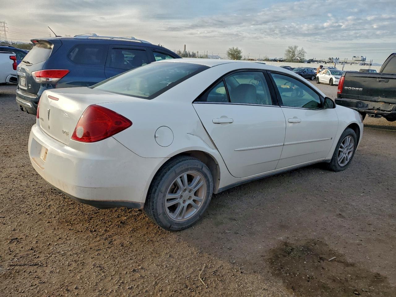 Pontiac G6 Se1 Image 3