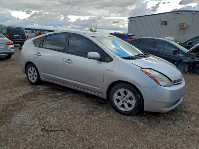 Toyota Prius Image 2