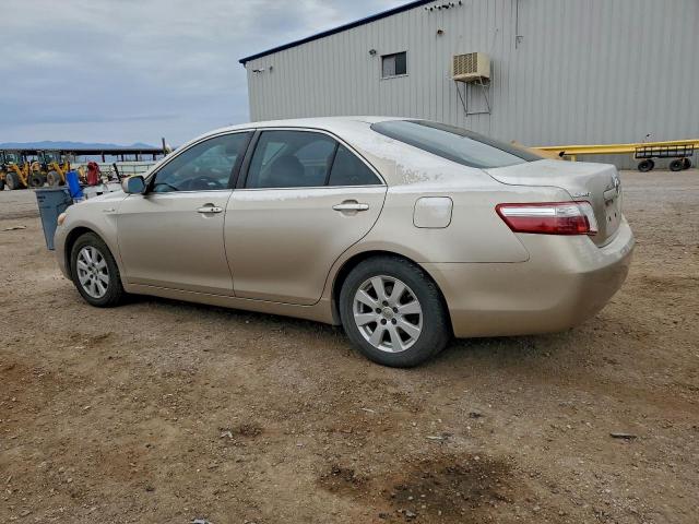 Toyota Camry Hybrid Image 3