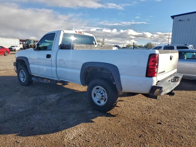 Chevrolet Silverado C2500 Heavy Duty Image 4