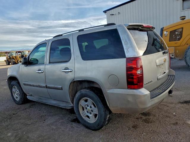 Chevrolet Tahoe C1500 Image 2
