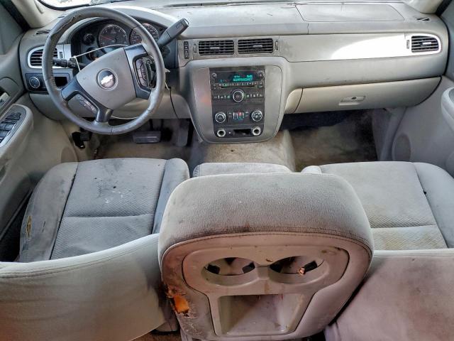 Chevrolet Tahoe C1500 Image 8