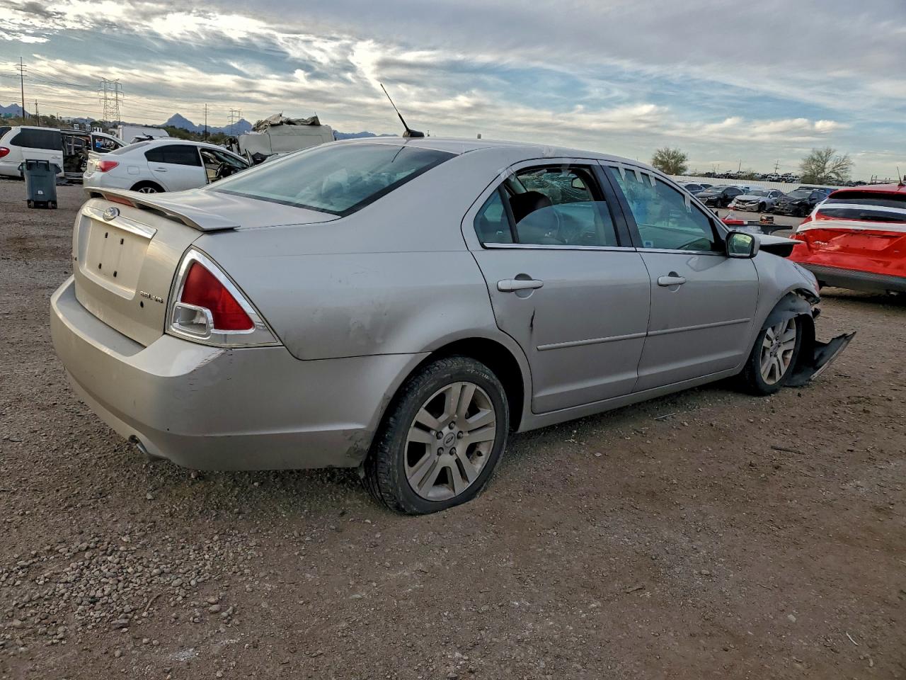 Ford Fusion Sel Image 2