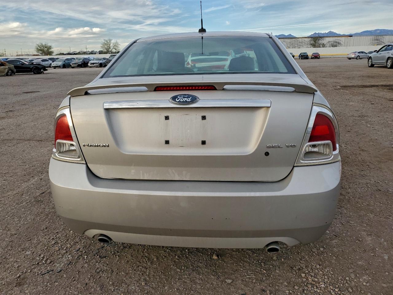 Ford Fusion Sel Image 6