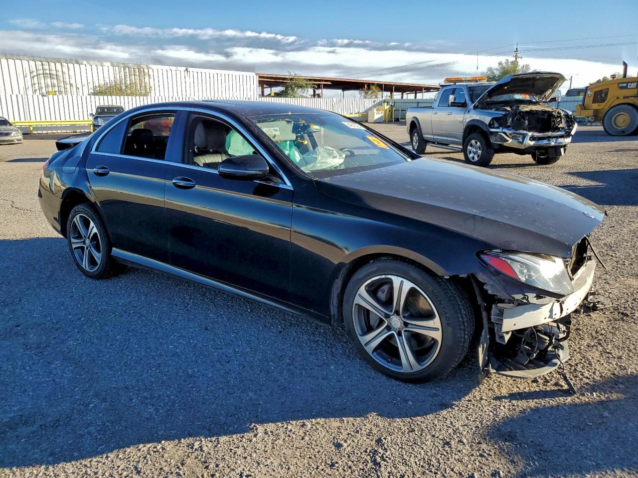 Mercedes-Benz E-Class 350 Image 4