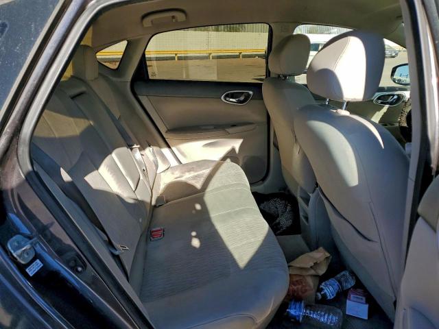 Nissan Sentra S Image 9