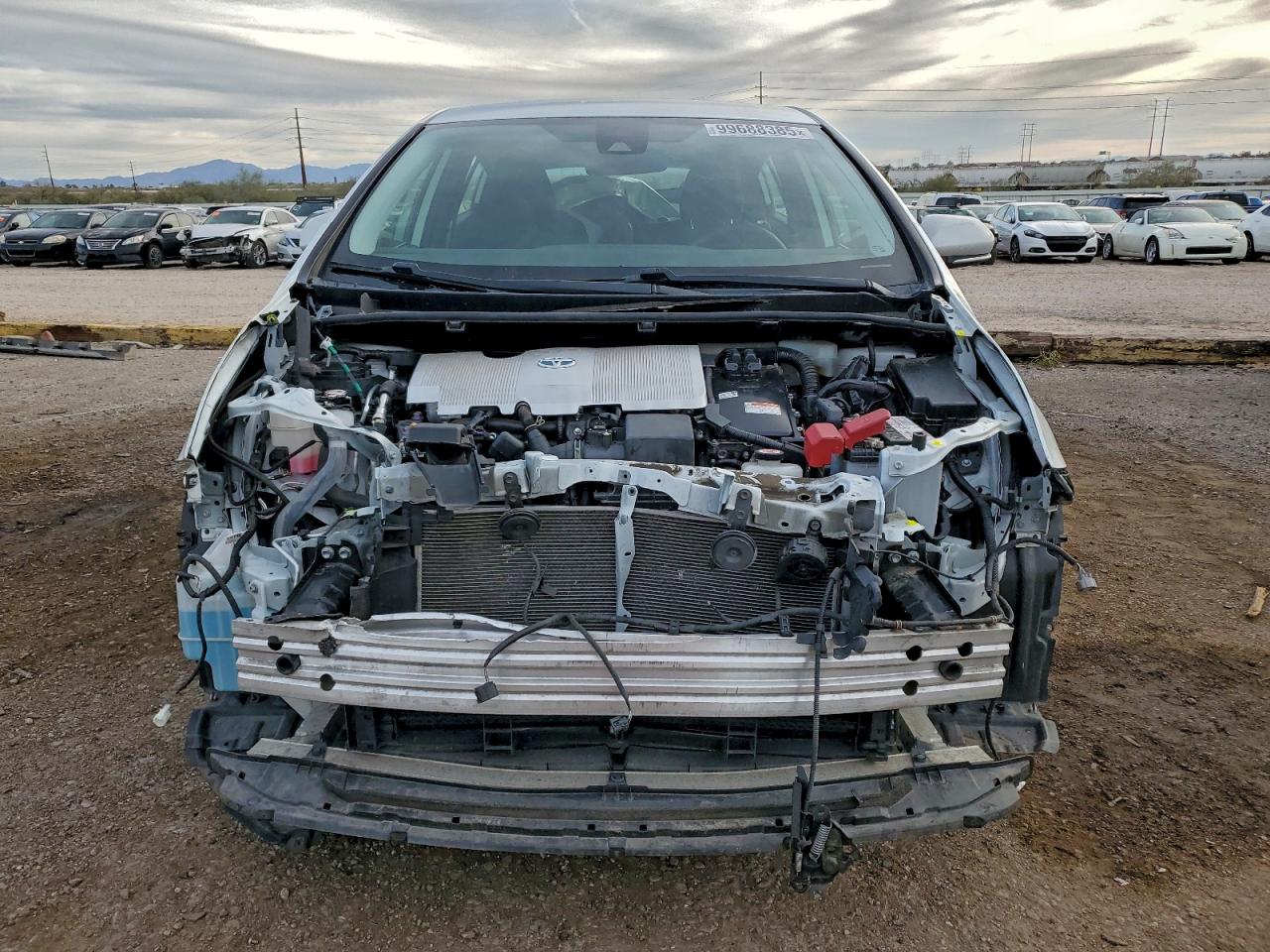 Toyota Prius Le Image 3