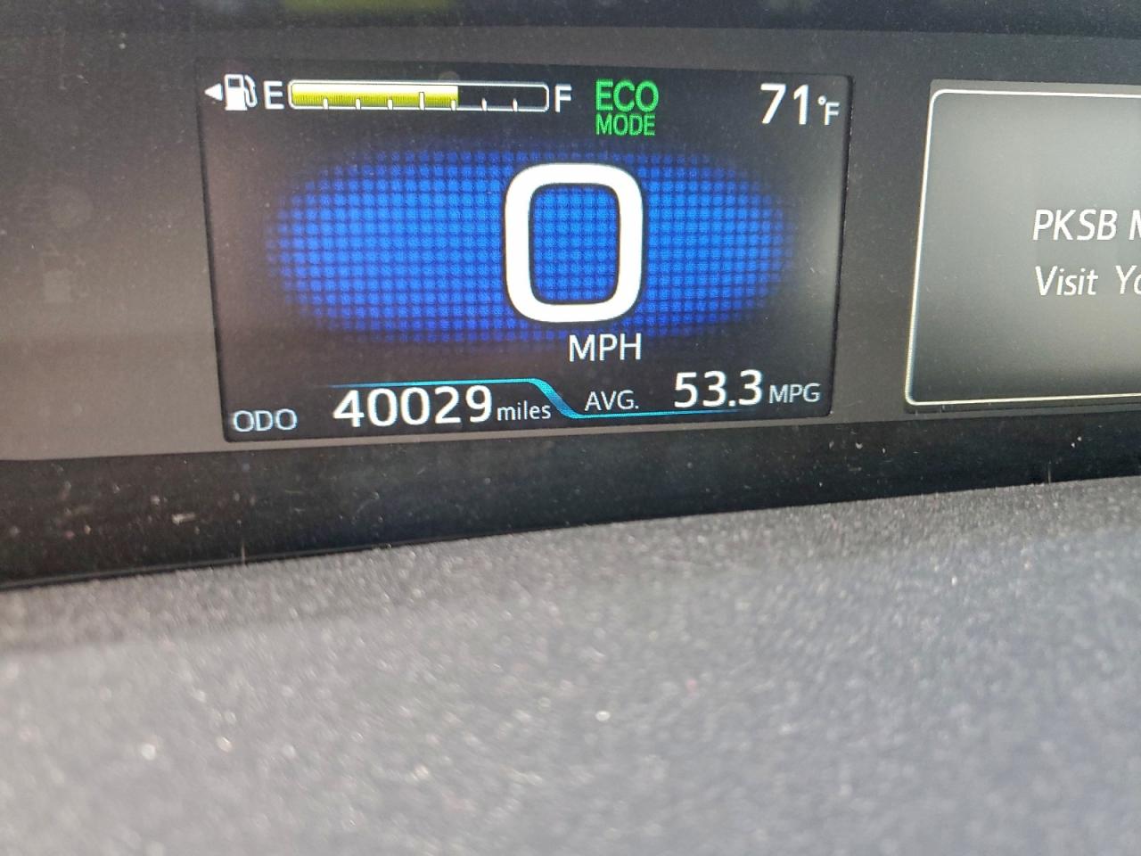 Toyota Prius Le Image 6