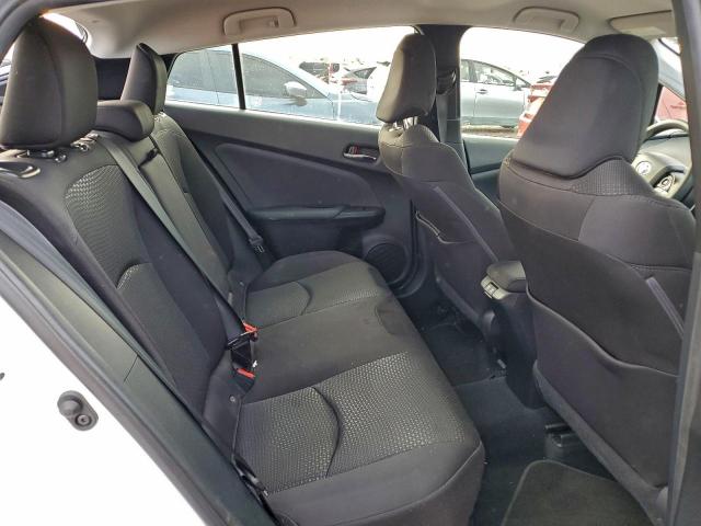 Toyota Prius Le Image 11