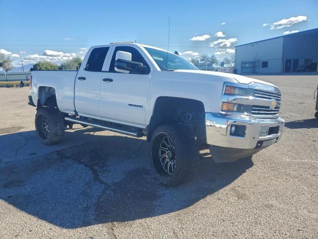 Chevrolet Silverado C2500 Heavy Duty Image 3