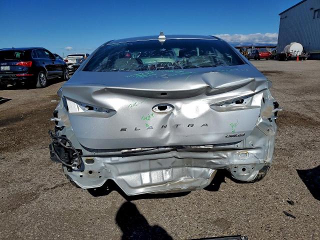 Hyundai ELANTRA Sel Image 2