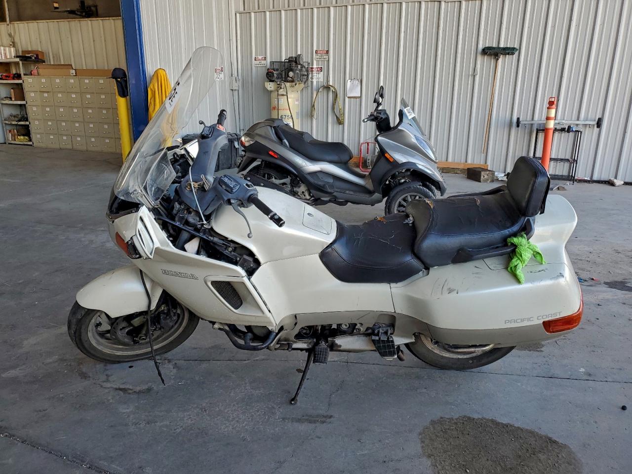 Honda Pc Cycle Image 4