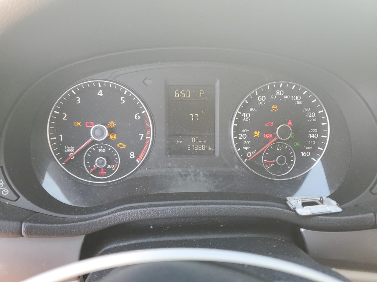 Volkswagen Passat S Image 9