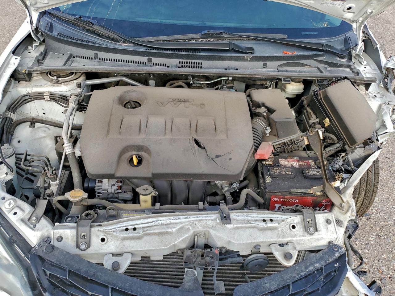 Toyota Corolla L Image 12