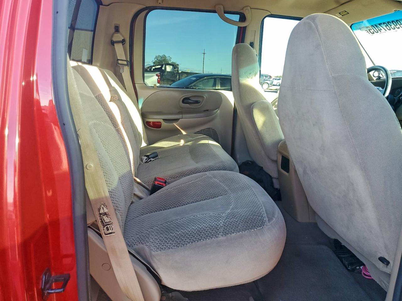 Ford F-150 Supercrew Image 11